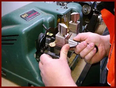 Locksmith Lock Store Passaic, NJ 973-864-3115 Locksmith Lock Store Passaic, NJ 973-864-3115 - 18-key-making